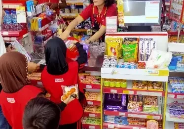 Kegiatan Edutrip Alfamart Pesert Didik SDN Cipedak 01
